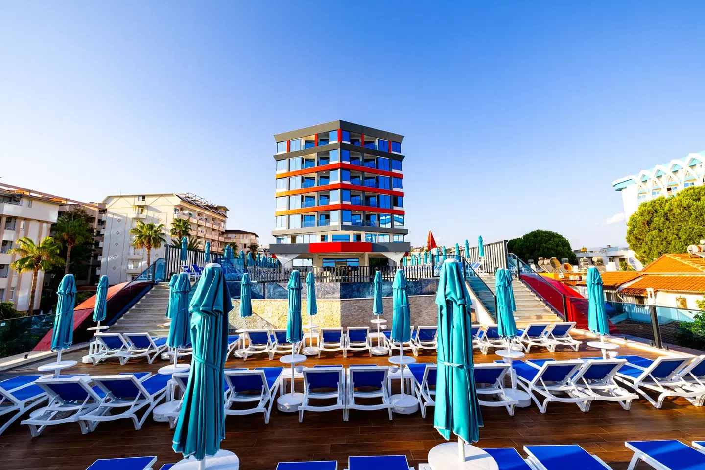 Granada Luxury Red Strand