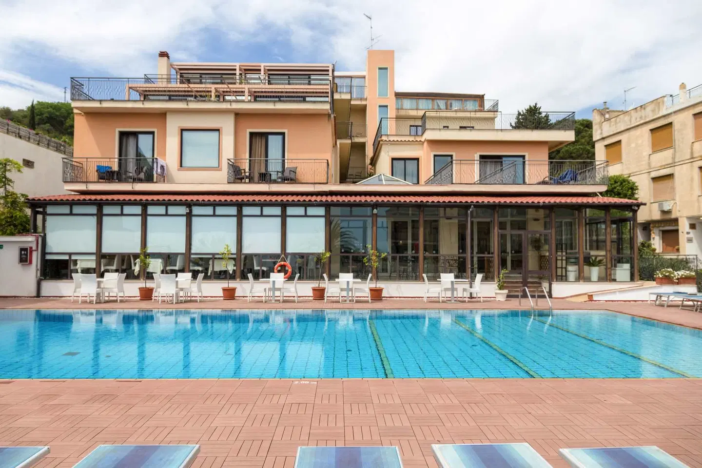 Villa Esperia OUTDOOR_POOL