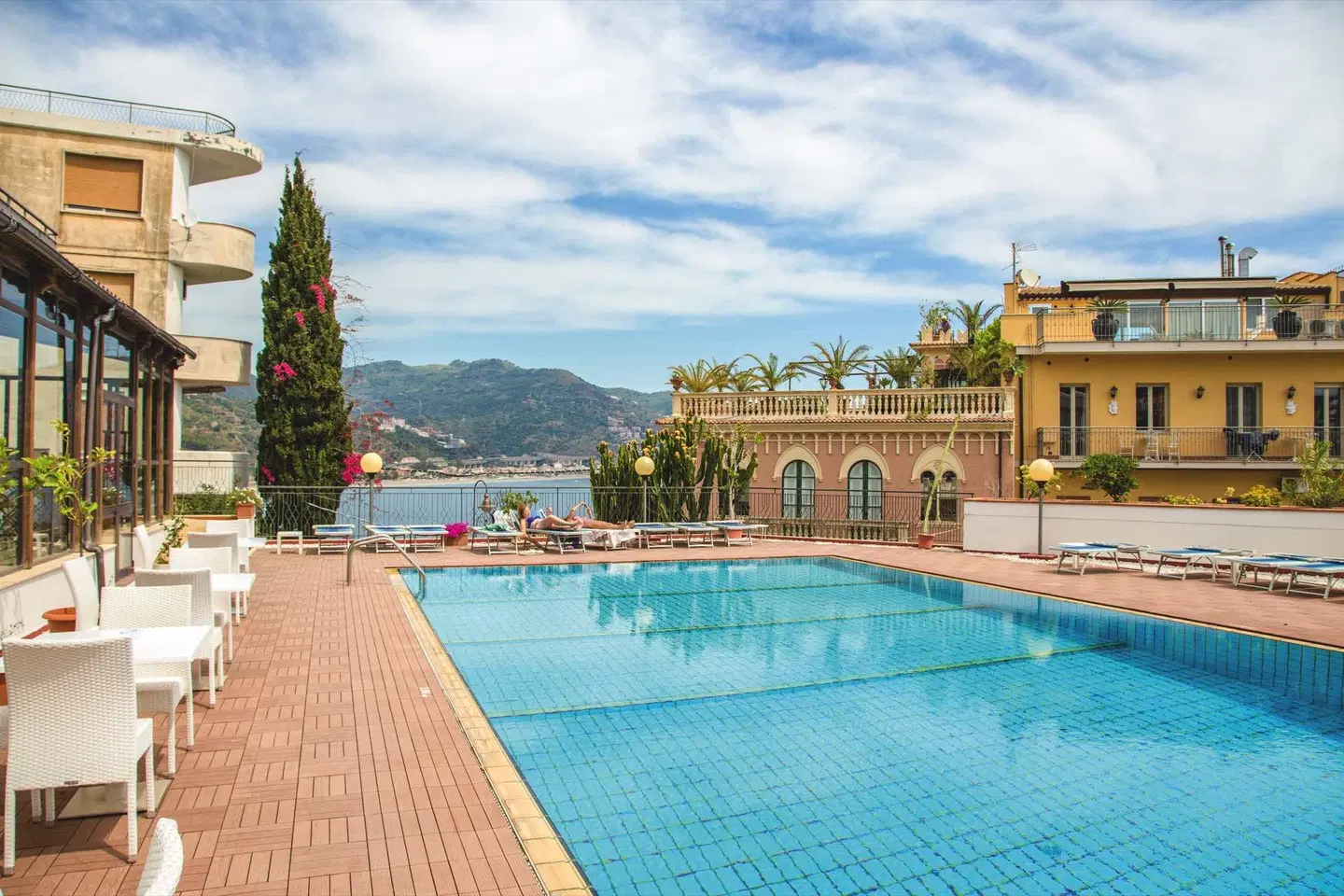 Villa Esperia OUTDOOR_POOL