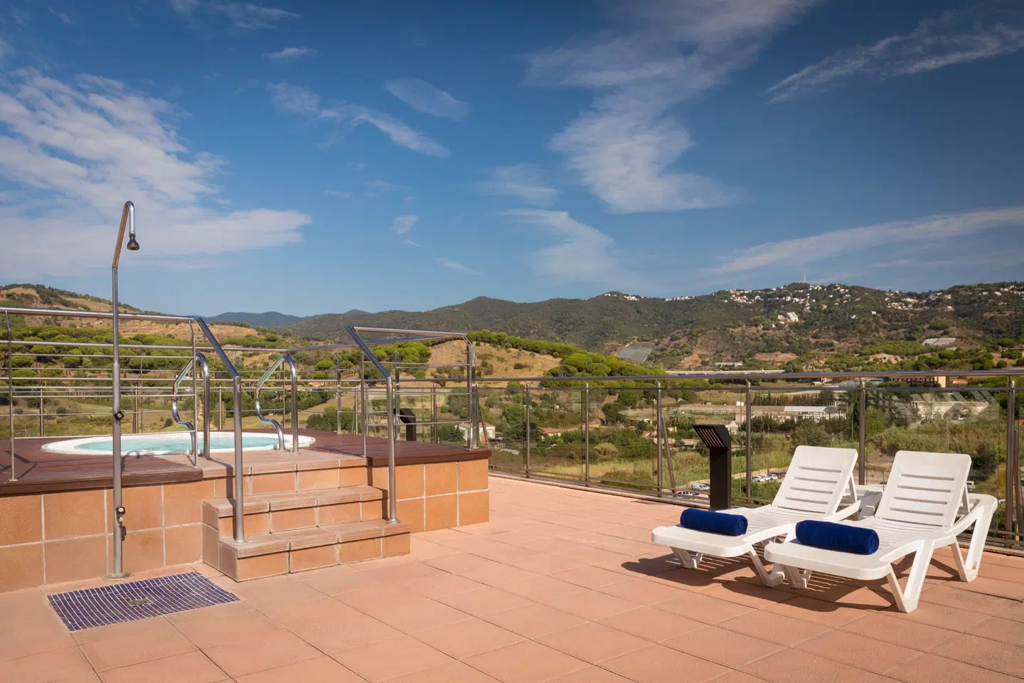 HTop Jadhe SPORTS_AND_LEISURE