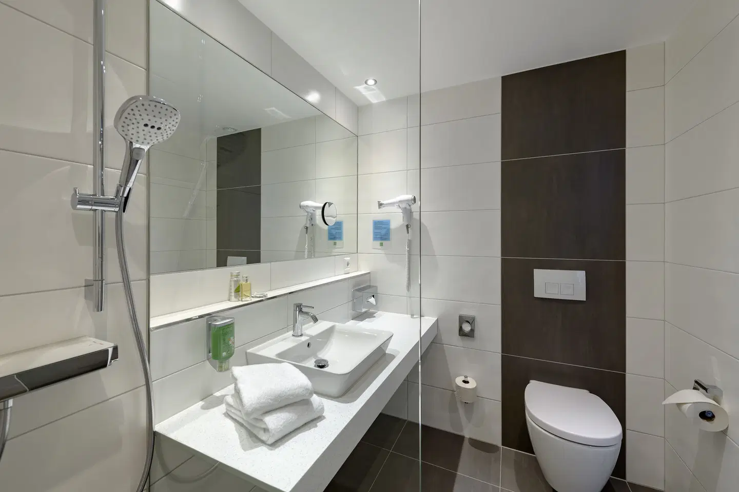 ibis Styles Coburg Badezimmer