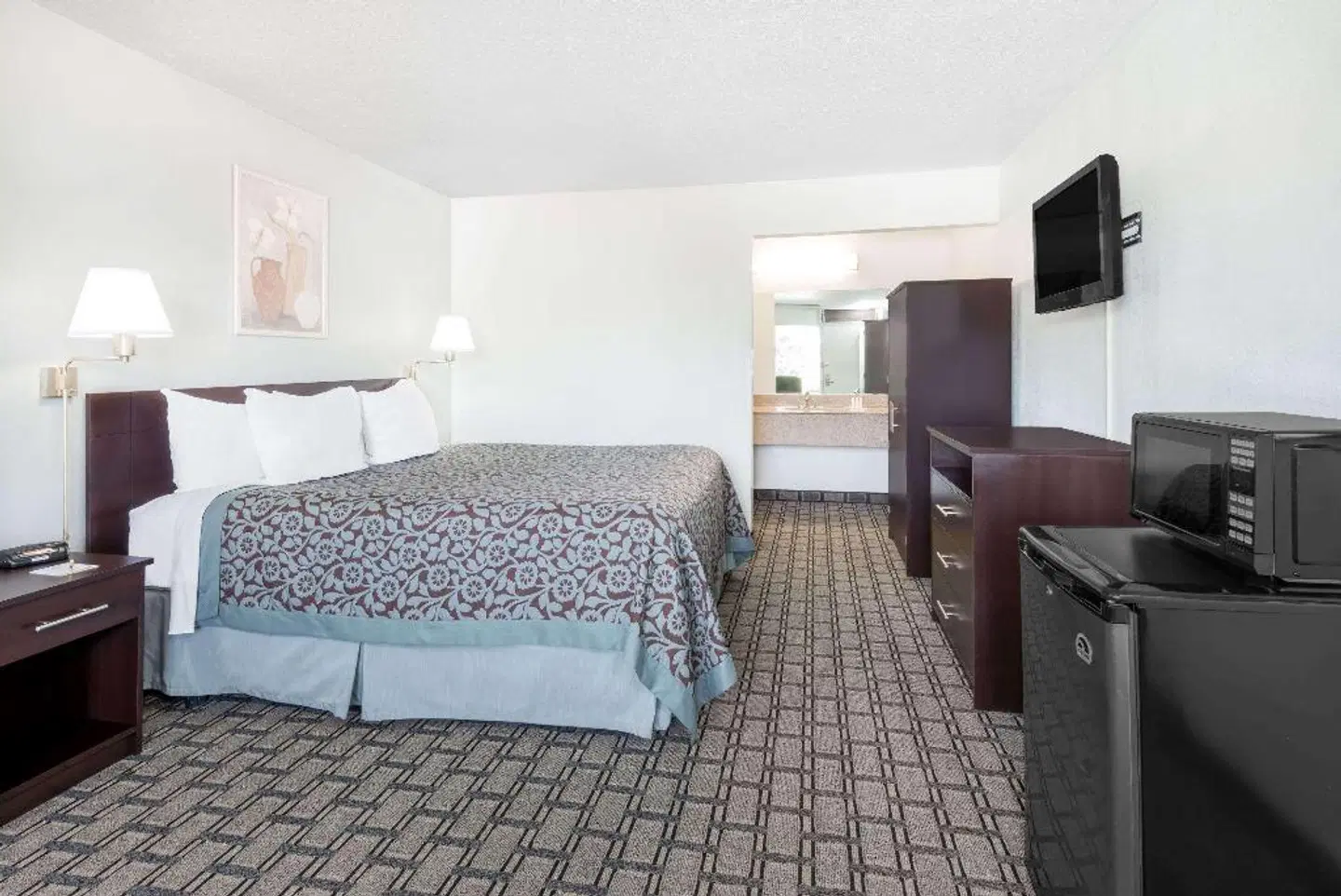 Days Inn by Wyndham St Clairsville ROOM_EXAMPLE