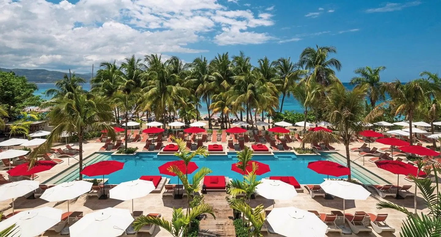 S Hotel Montego Bay OUTDOOR_POOL