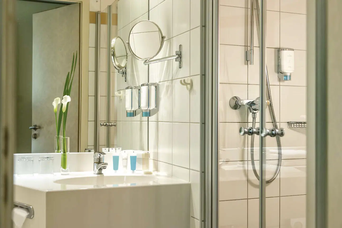 Essential by Dorint Köln-Junkersdorf Badezimmer