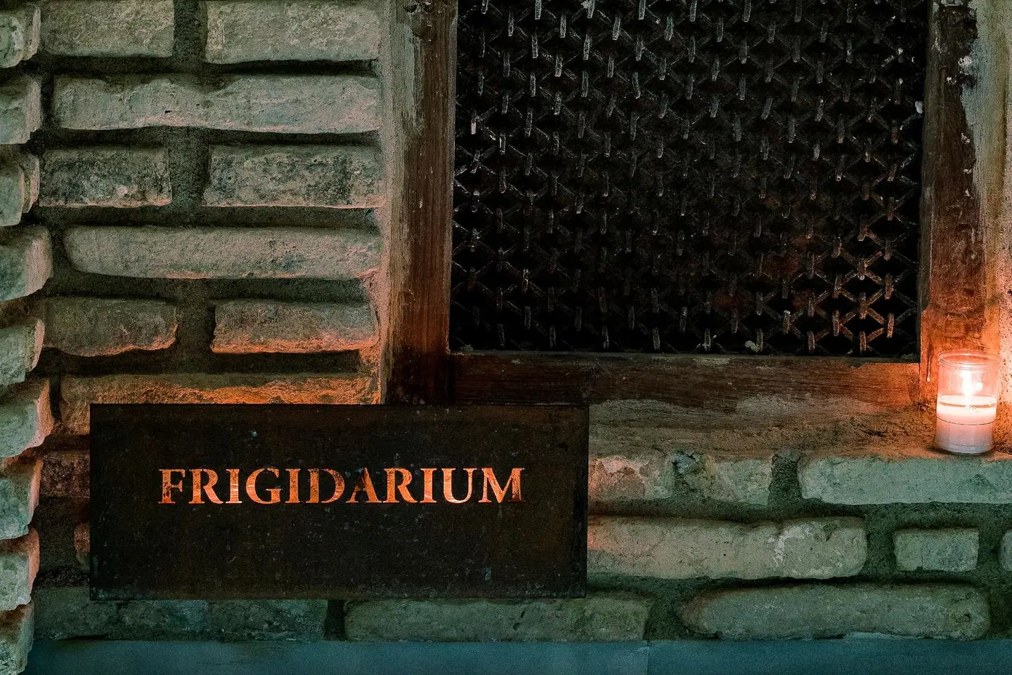 AIRE Hotel & Ancient Baths EXTERIOR