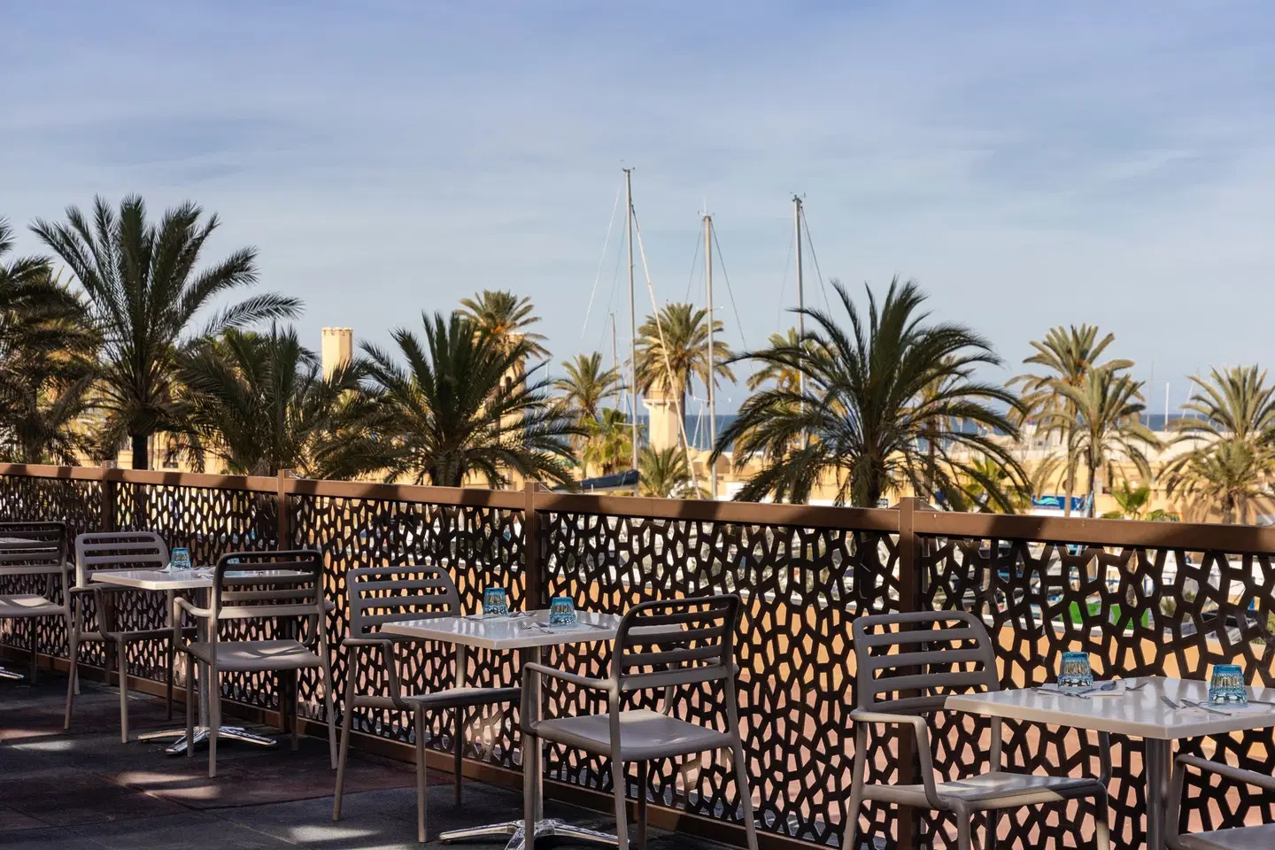 Las Palmeras affiliated by FERGUS Terrasse