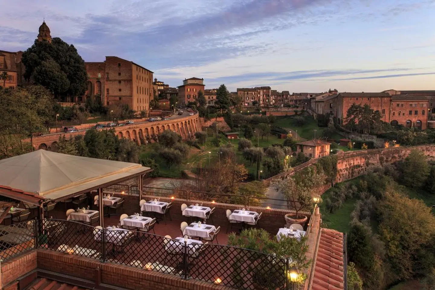 Hotel Athena EXTERIOR