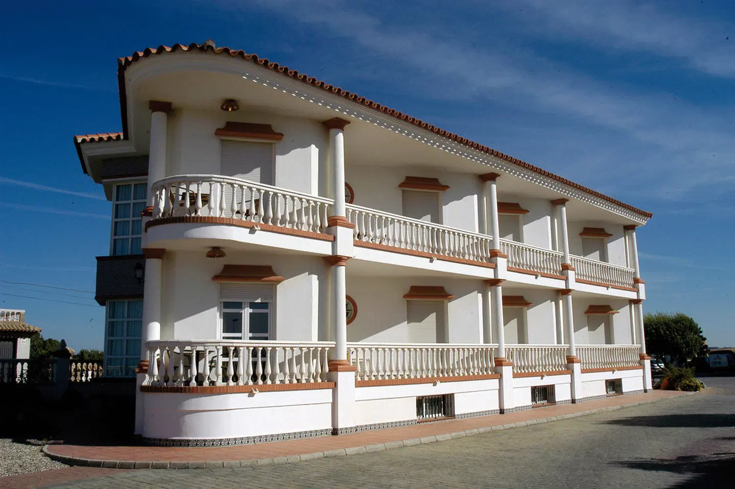 Hotel Diufain EXTERIOR