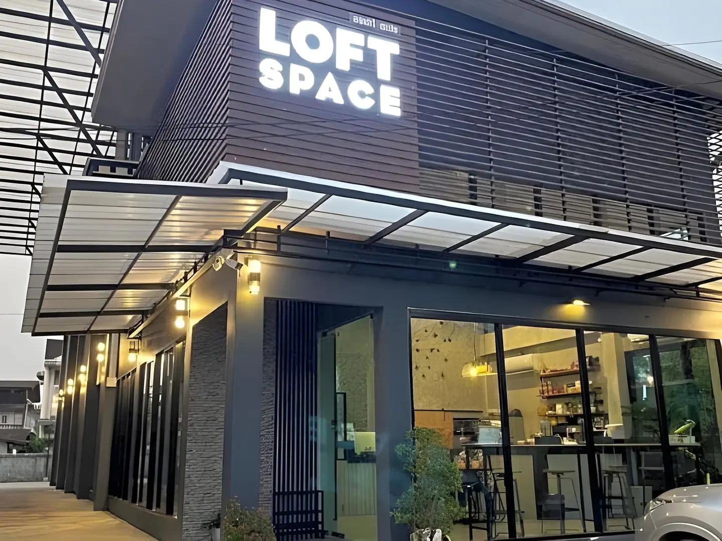 Loft Space Hotel EXTERIOR
