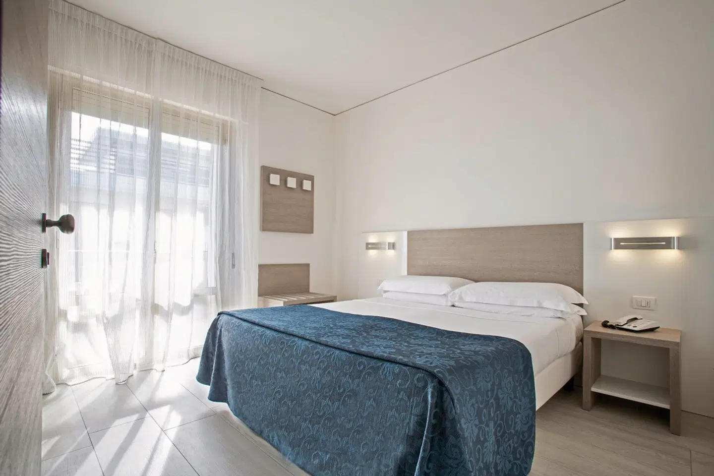 Imperial Palace ROOM_EXAMPLE