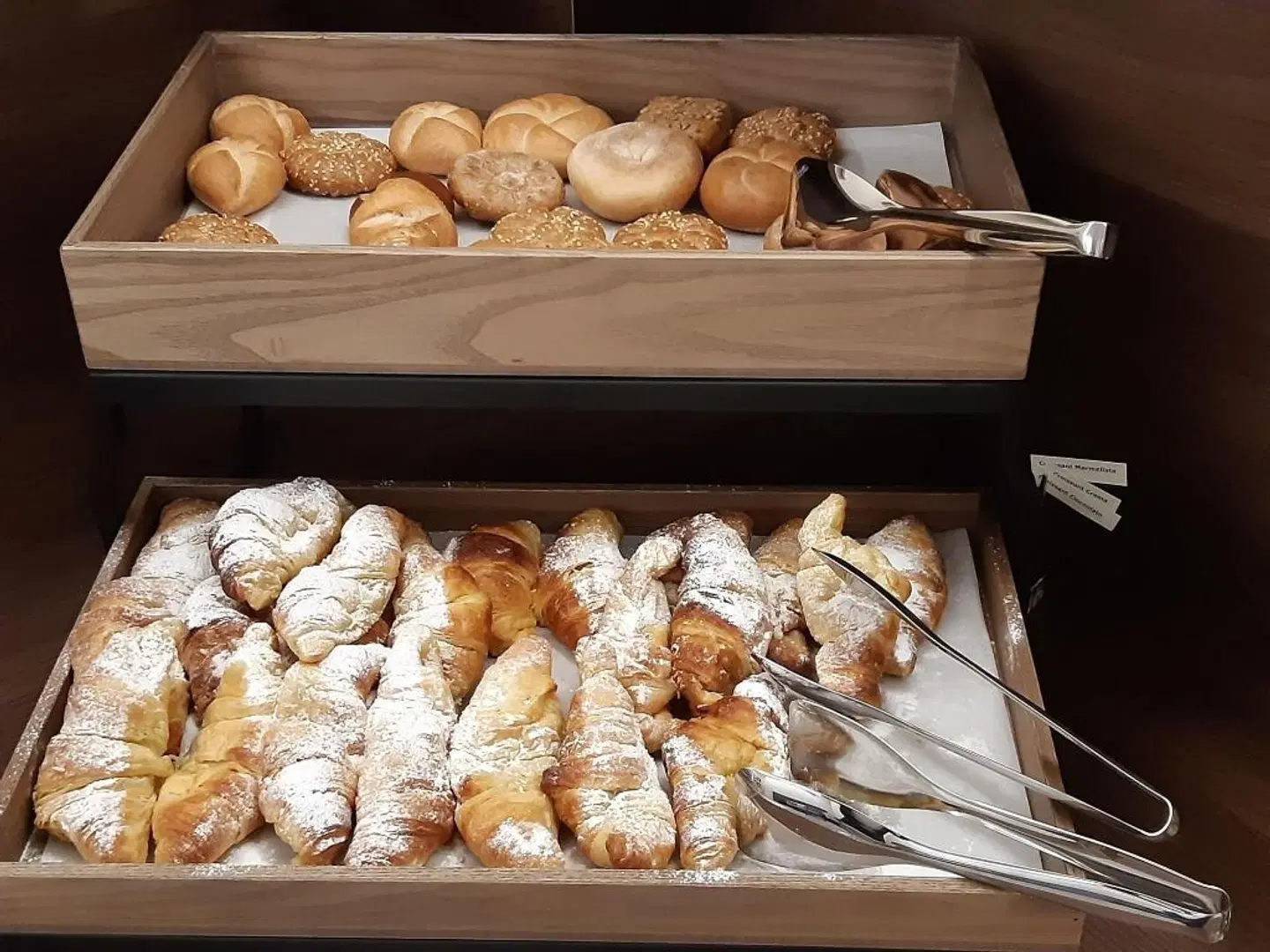 Hotel Touring PEOPLE