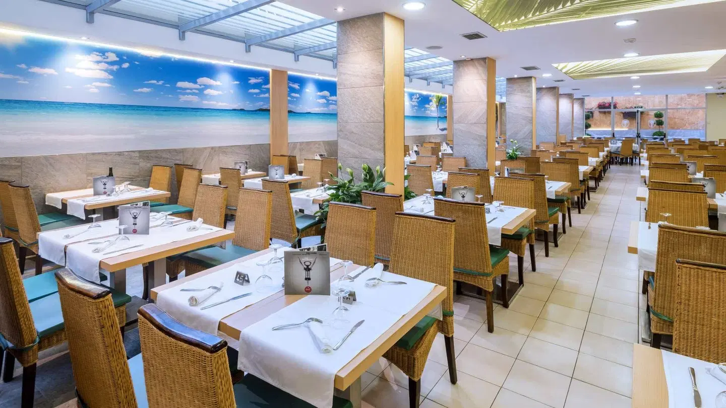 GHT Oasis Tossa & Spa Restaurant