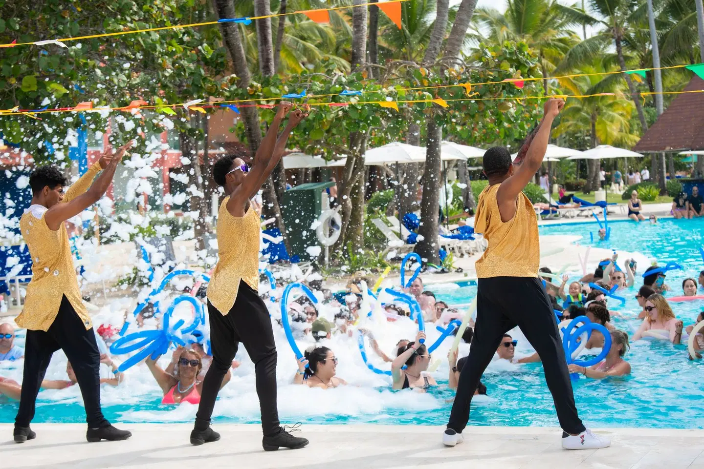 Caribe Deluxe Princess PEOPLE