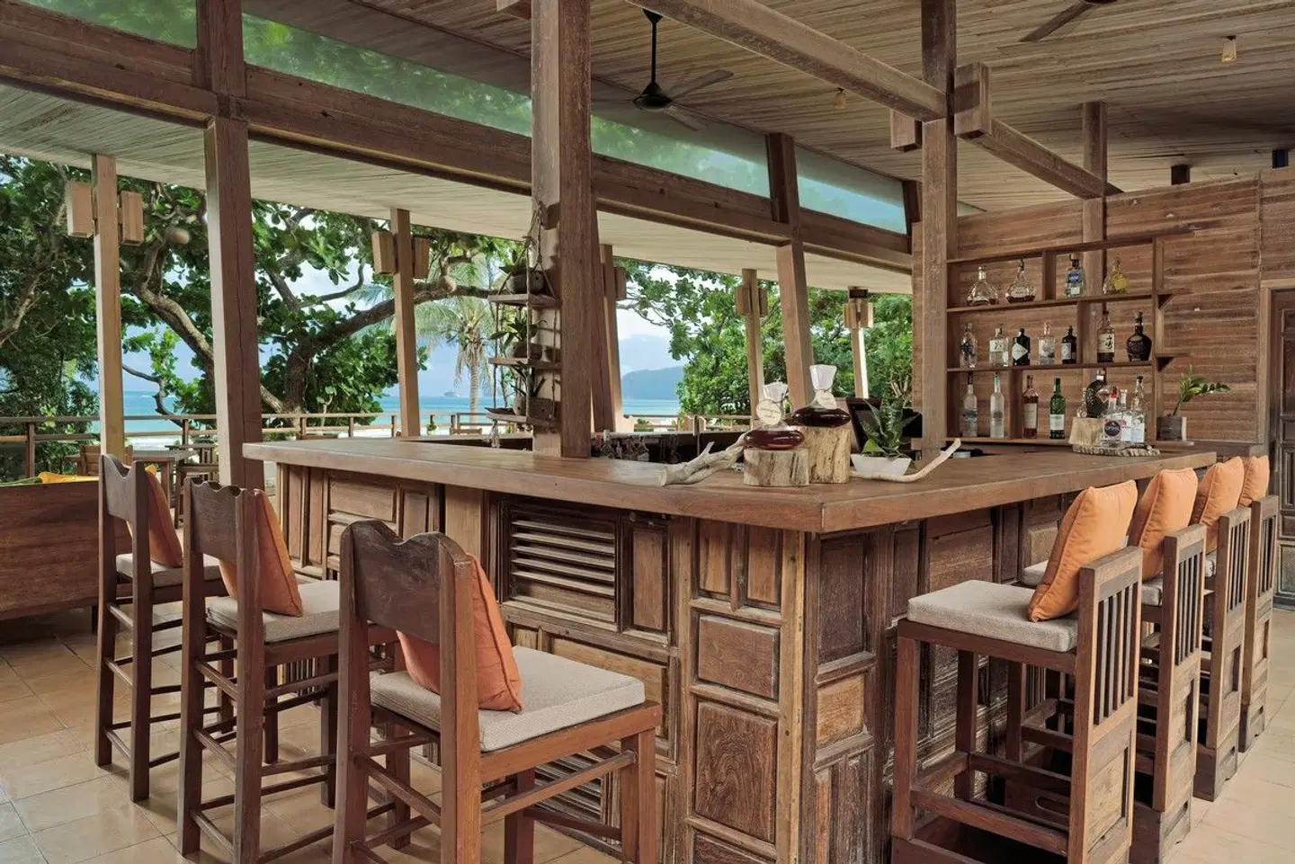 Six Senses Con Dao Resort Bar