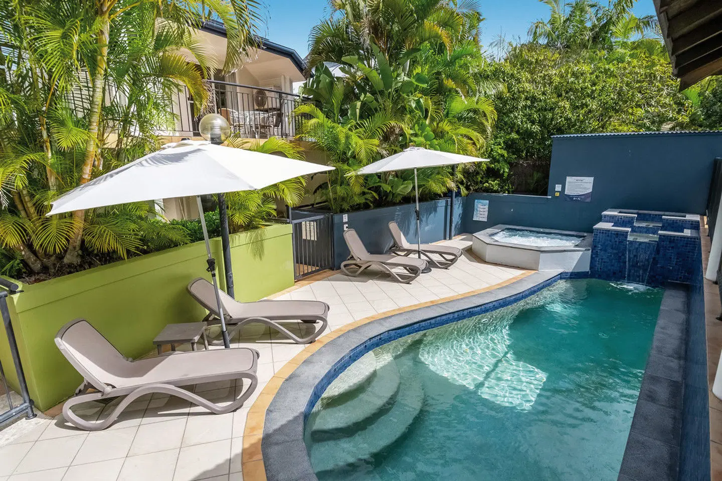 Eco Beach Resort Byron Bay OUTDOOR_POOL