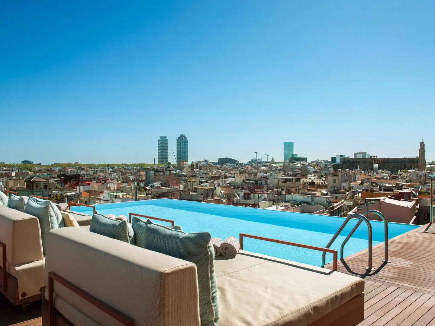 Grand Hotel Central OUTDOOR_POOL