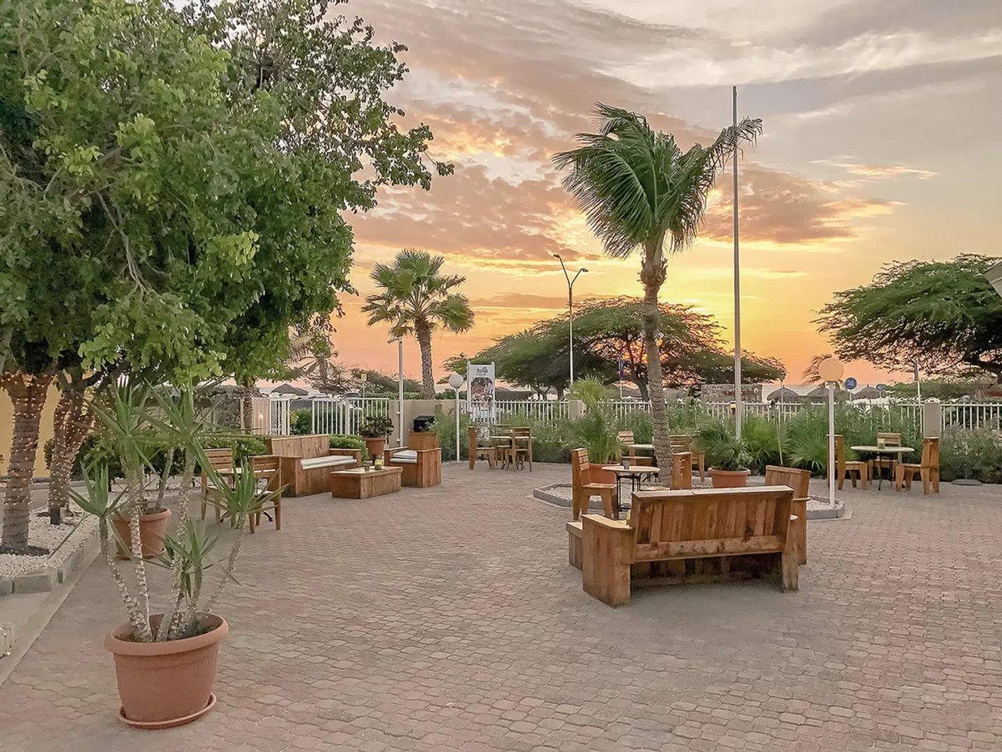 MVC Eagle Beach Resort Garten