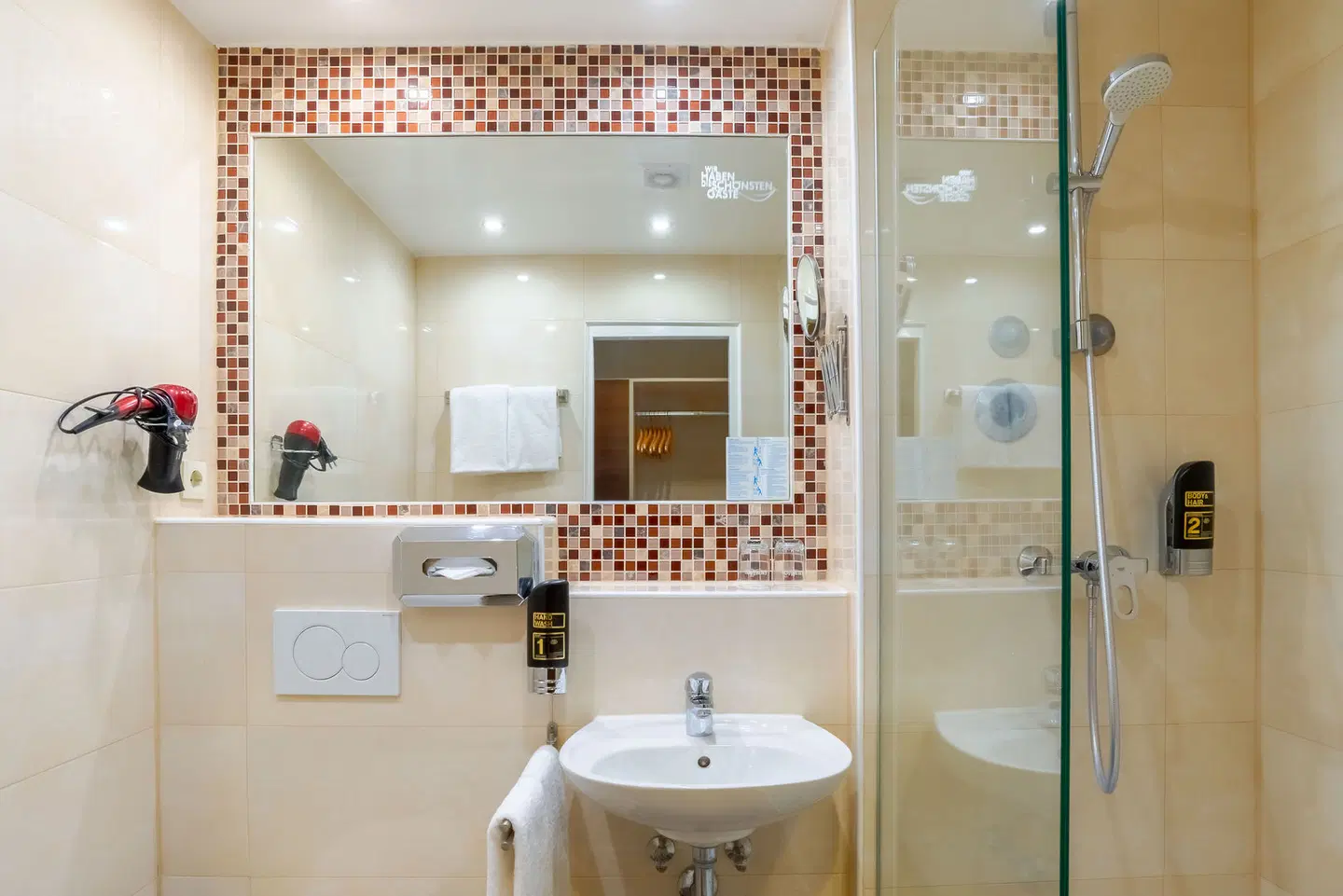 Hotel Astor Badezimmer