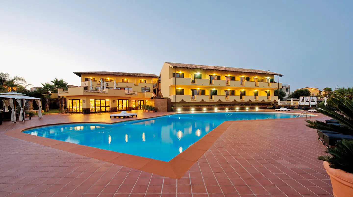 Baia di Ulisse Wellness & Spa OUTDOOR_POOL