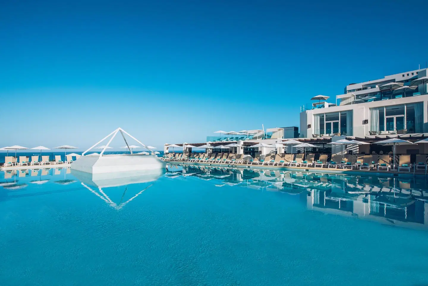 Iberostar Waves Bouganville Playa OUTDOOR_POOL