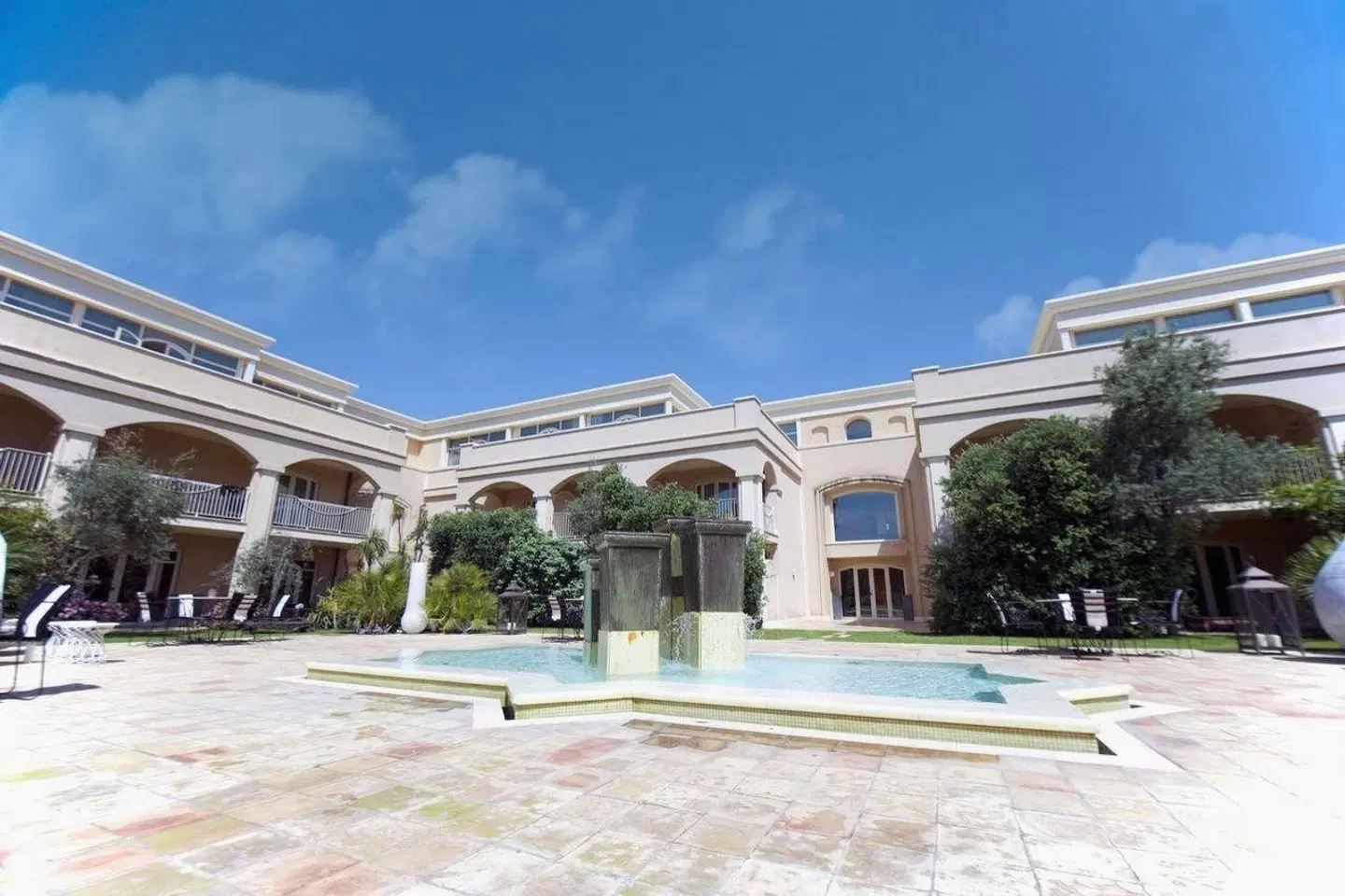 Romano Palace Luxury Hotel EXTERIOR