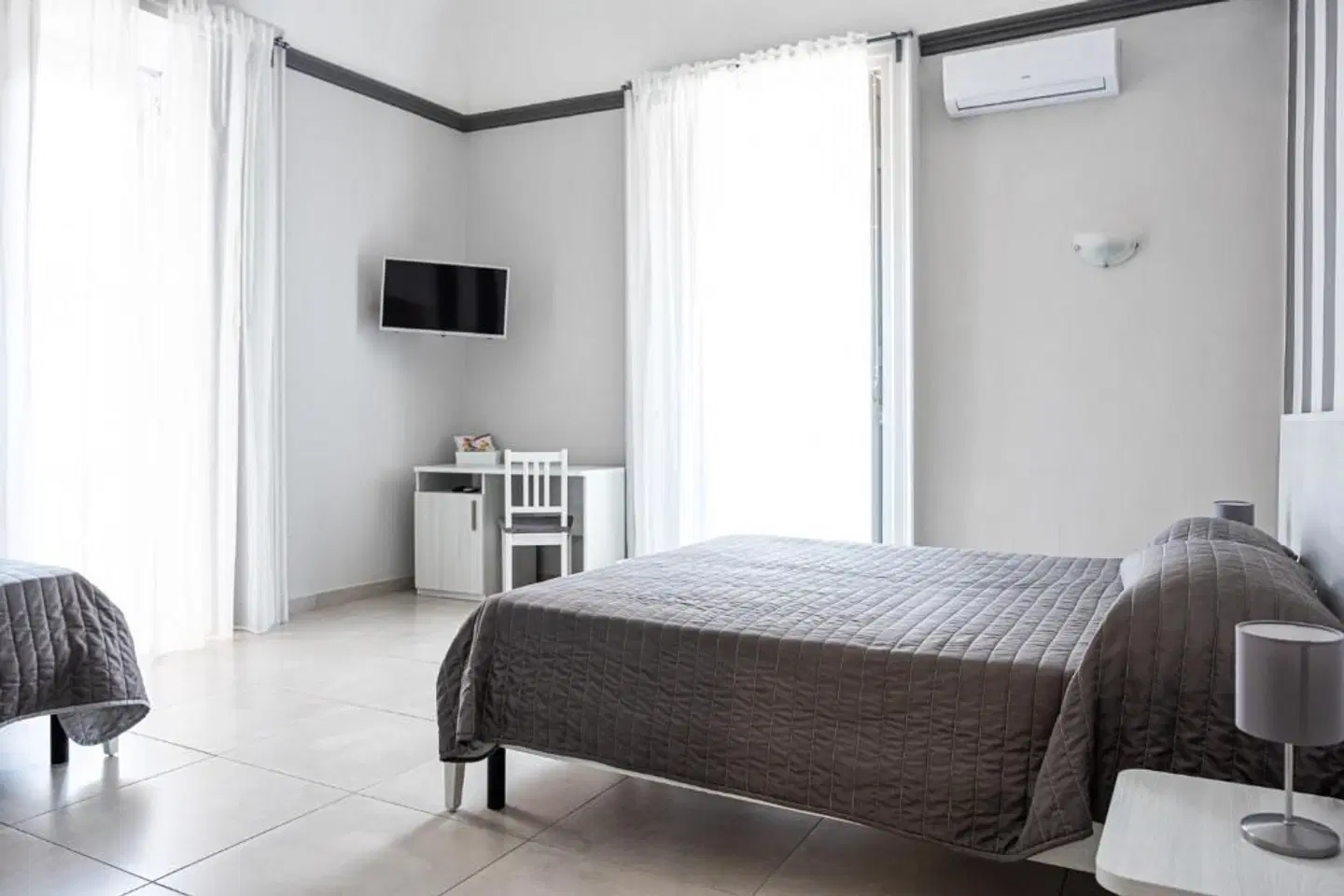 Hotel Costanza ROOM_EXAMPLE