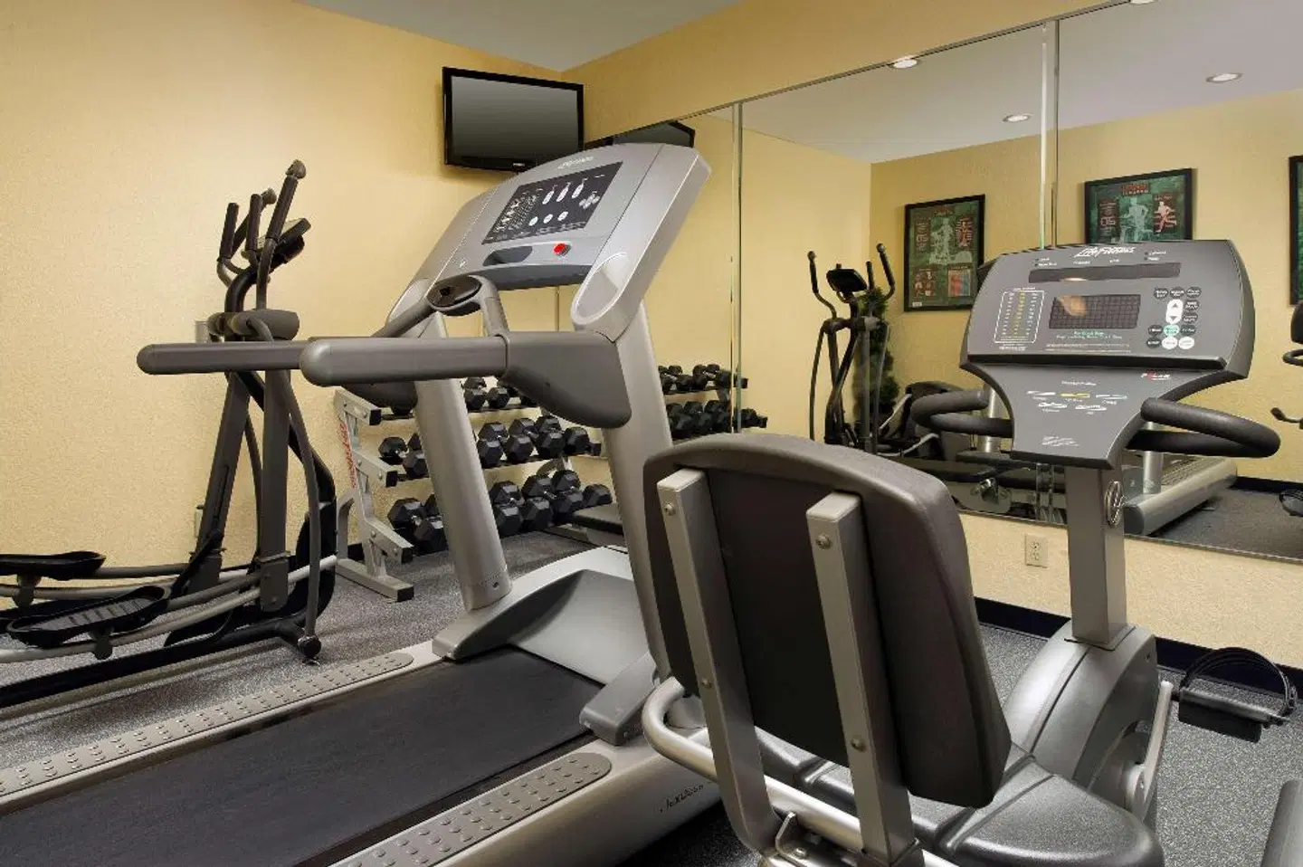 Best Western Alamo Suites SPORTS_AND_LEISURE