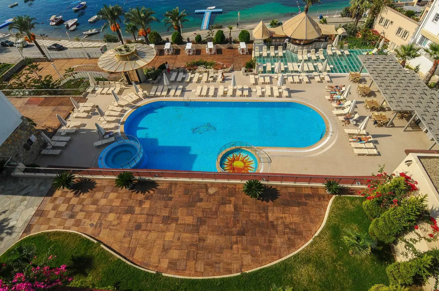 Diamond of Bodrum OUTDOOR_POOL