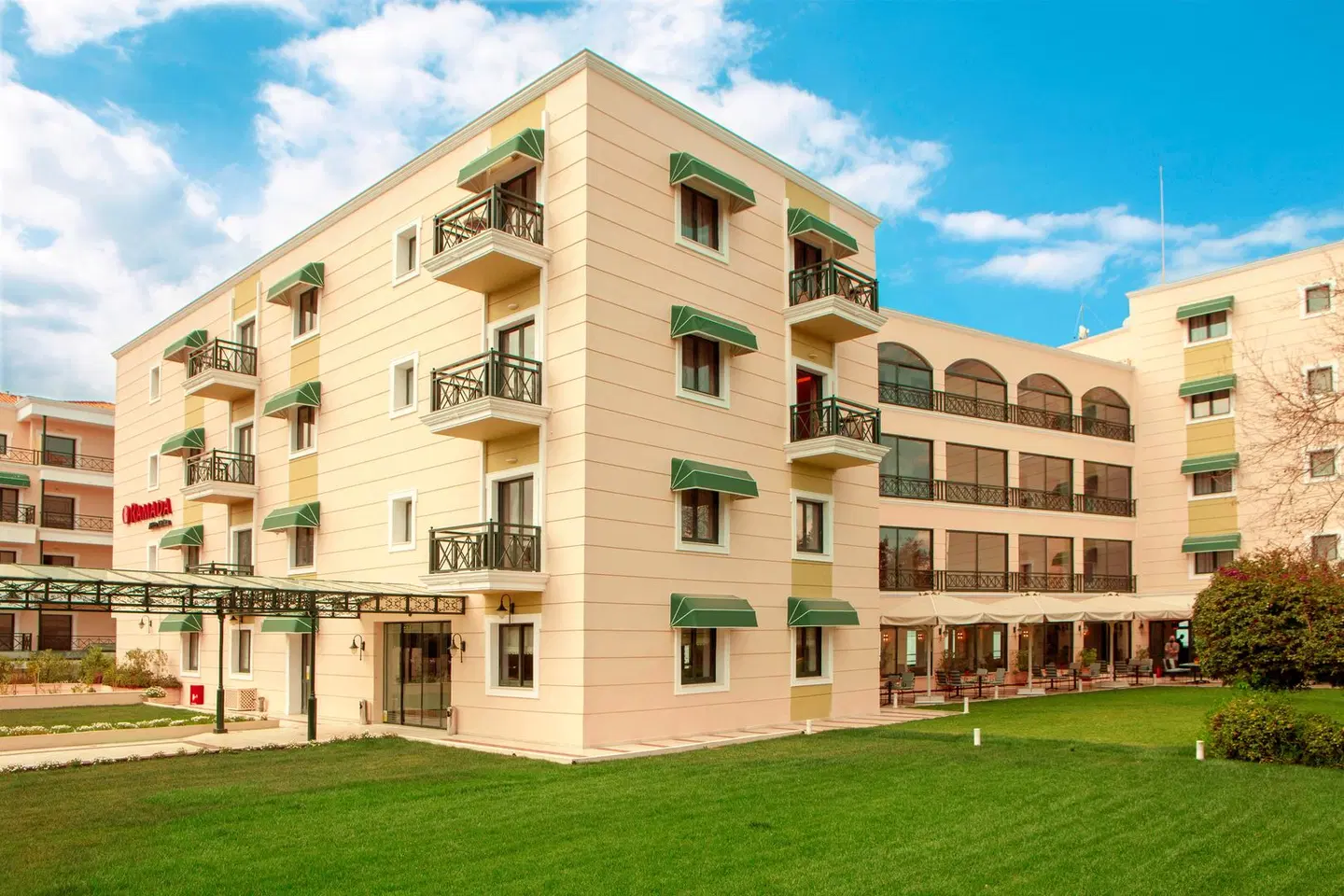 Zeus Essence Ramada Athens EXTERIOR