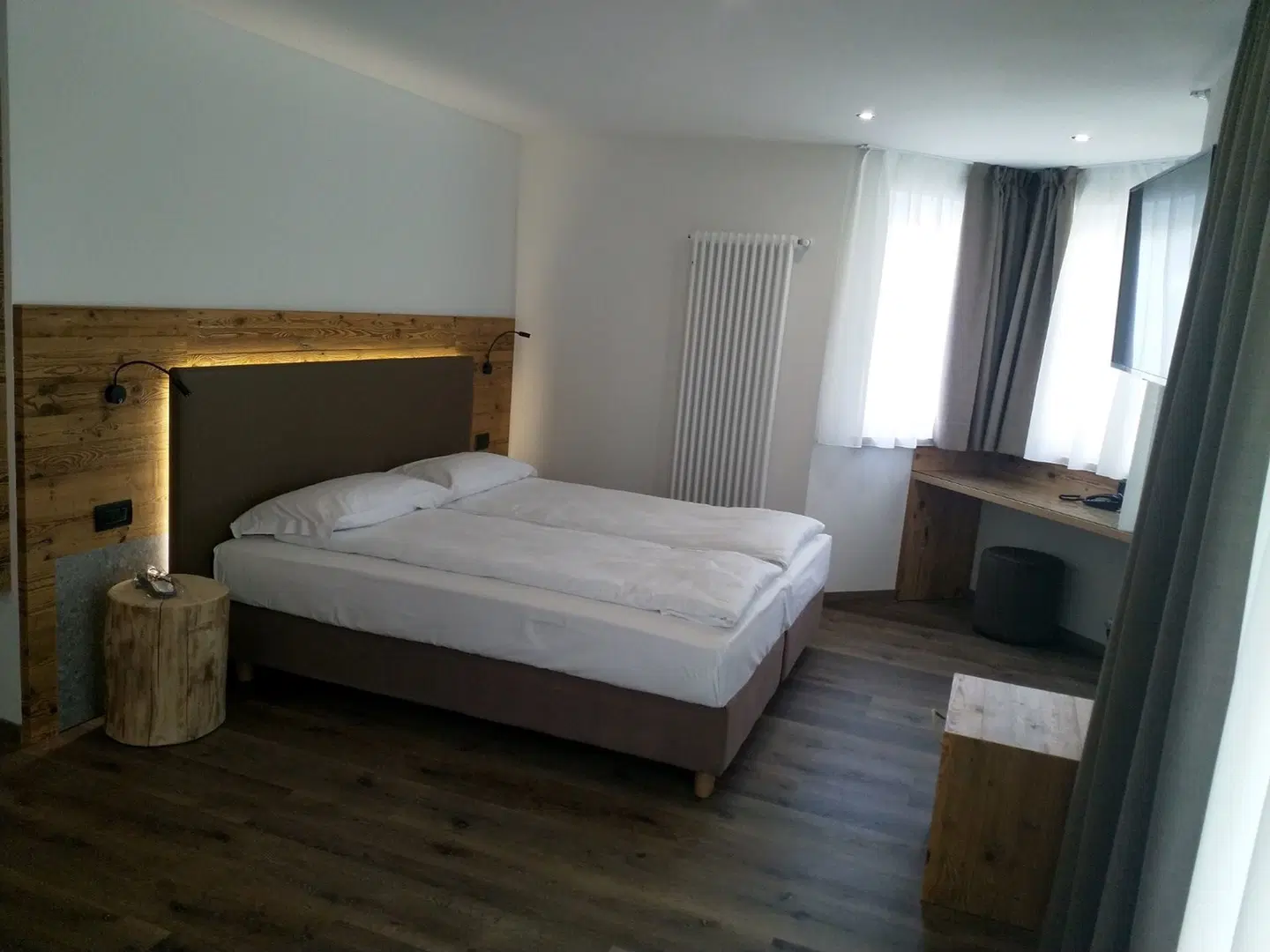 Active Alm Moena ROOM_EXAMPLE