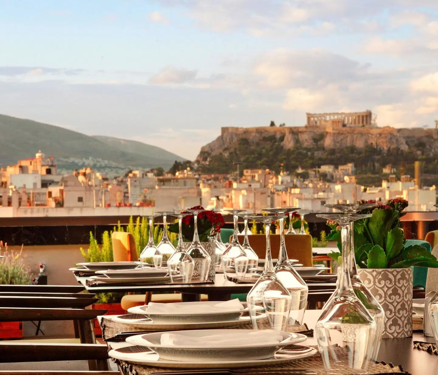 Zeus Wyndham Grand Athens Terrasse