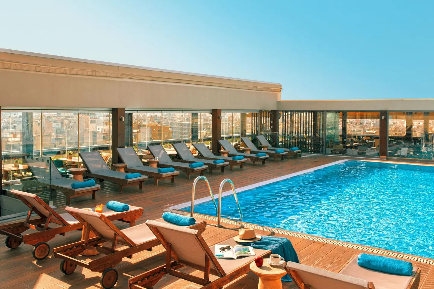 Zeus Wyndham Grand Athens OUTDOOR_POOL