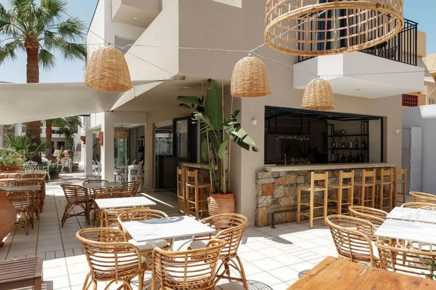 Nami Hotel & Suites Terrasse