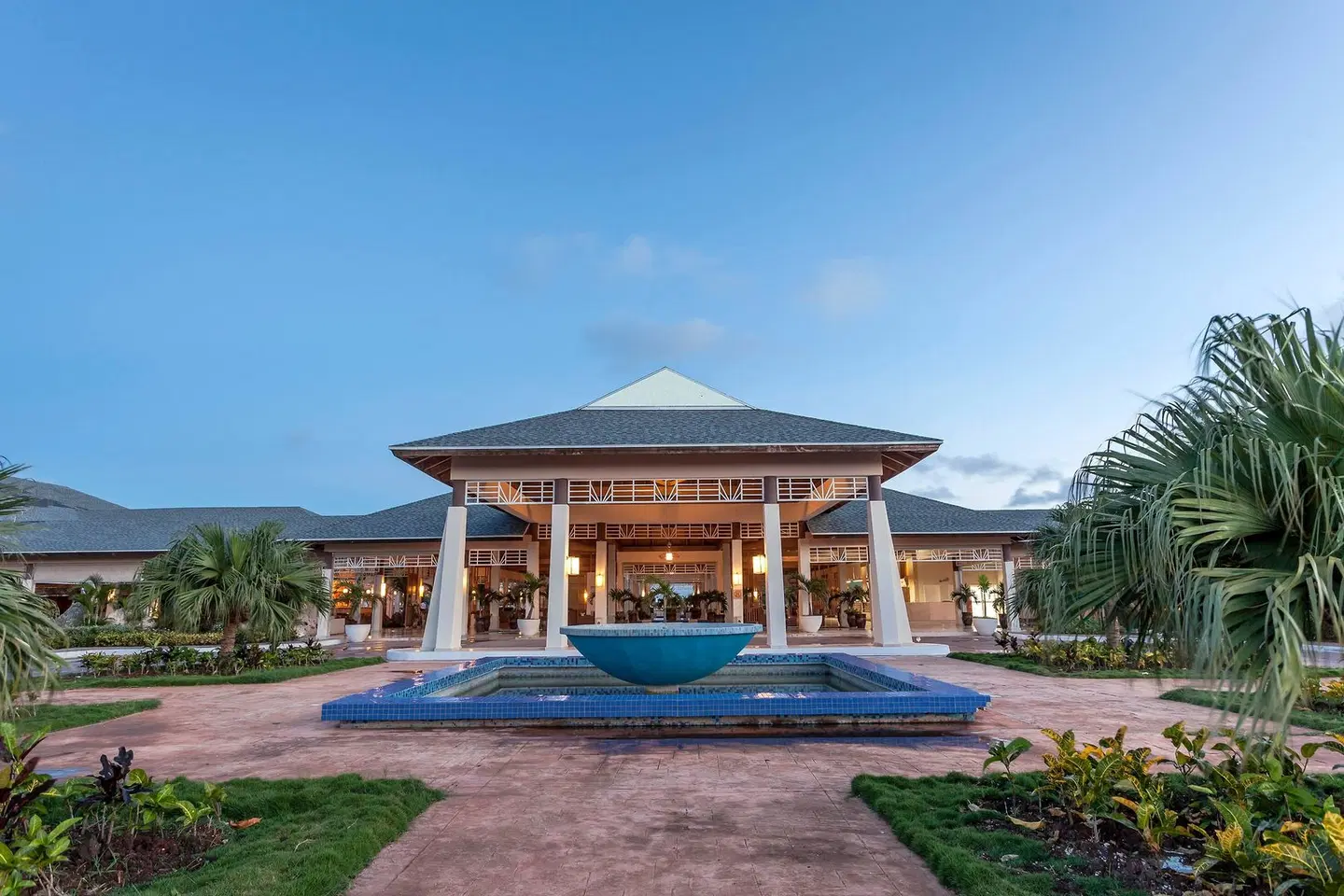 Melia Jardines del Rey EXTERIOR