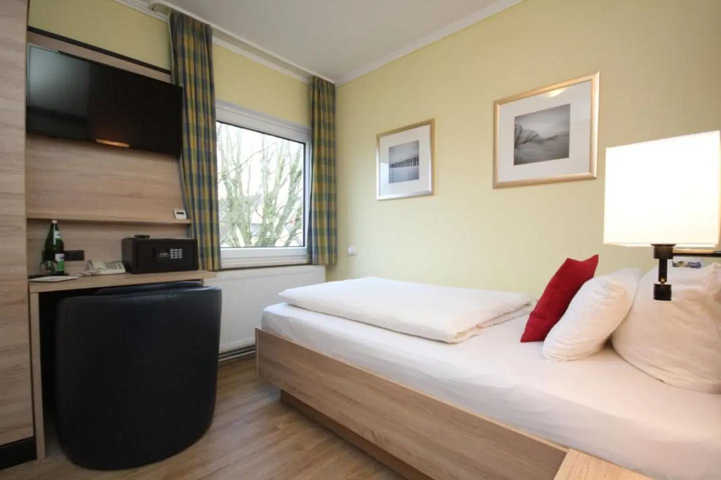 Hotel Morgensonne ROOM_EXAMPLE