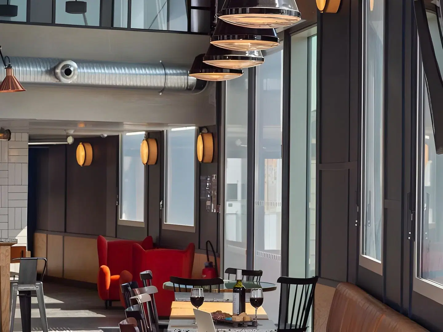 Eklo Bordeaux Centre Bastide - Hostel Restaurant