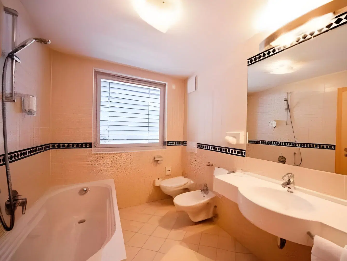 Aktiv & Vitalhotel Lodenwirt Badezimmer