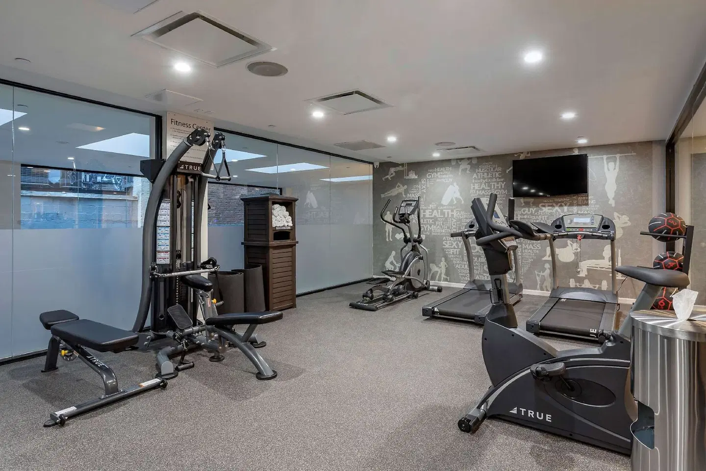 Best Western Plus Soho Hotel SPORTS_AND_LEISURE