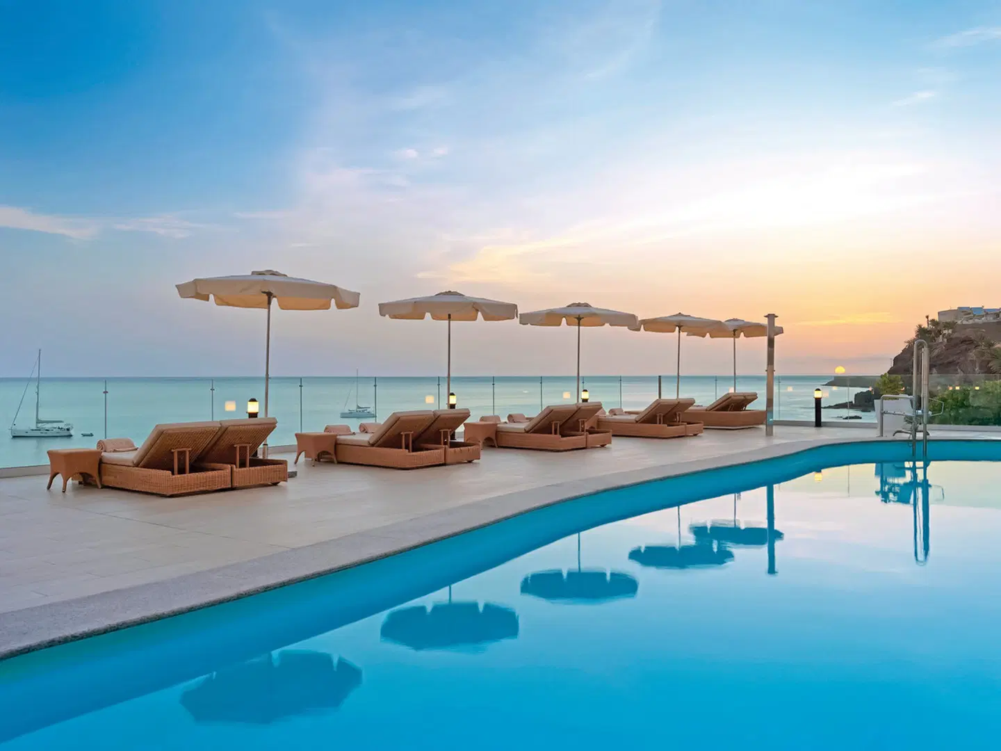 XQ El Palacete OUTDOOR_POOL