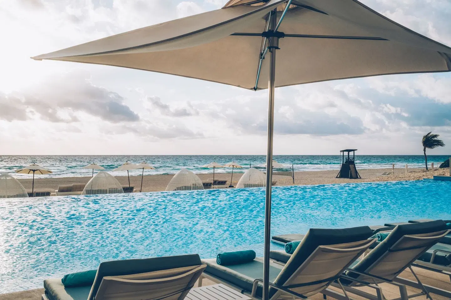 Iberostar Selection Coral Cancún OUTDOOR_POOL