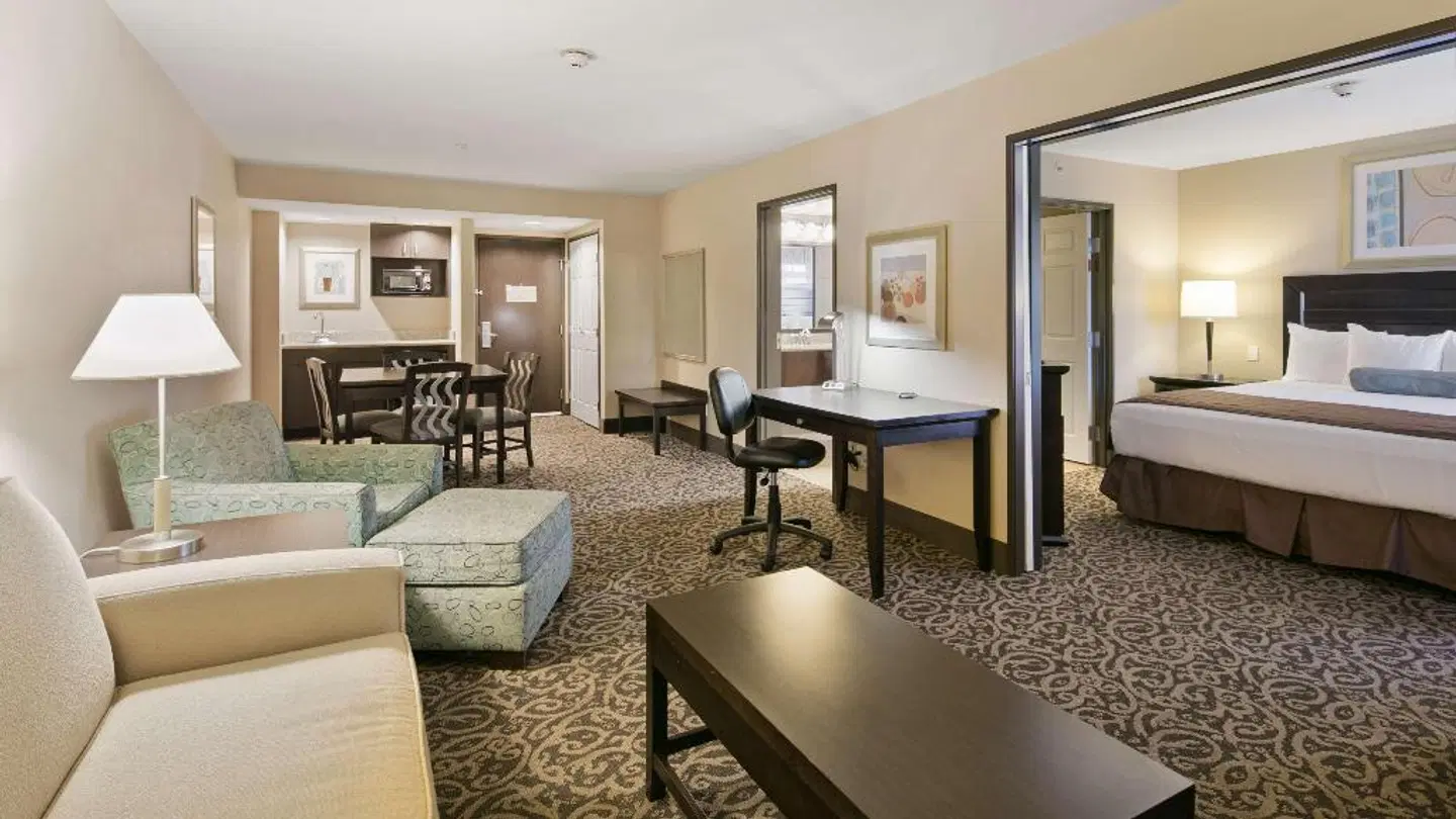 Best Western Plus Saint Rose Parkway/Las Vegas South ROOM_EXAMPLE