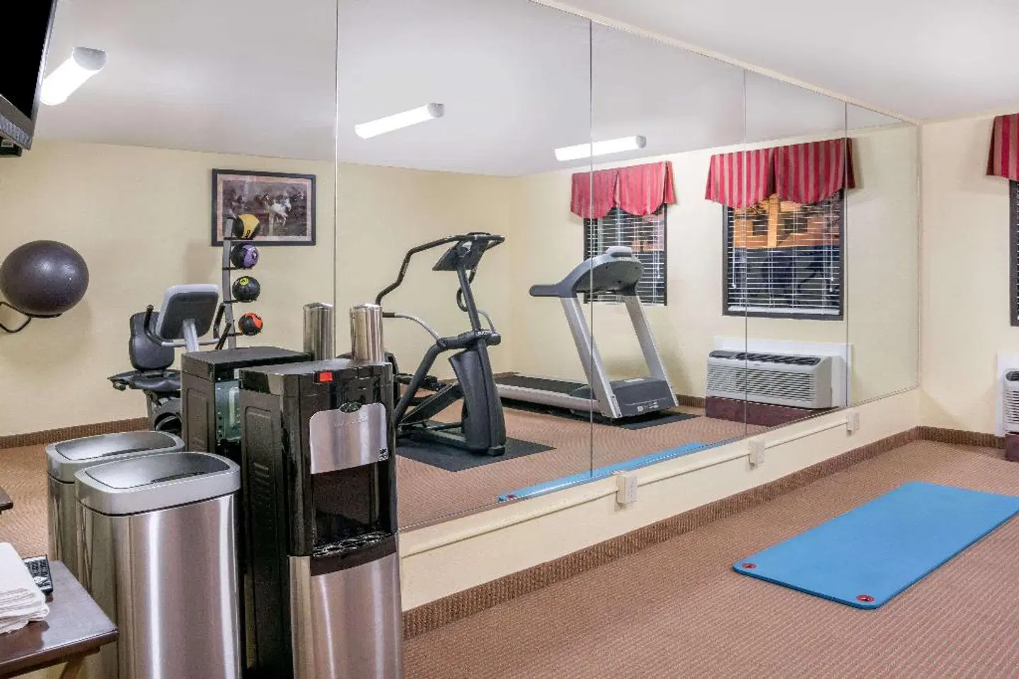 Days Inn by Wyndham Houston SPORTS_AND_LEISURE