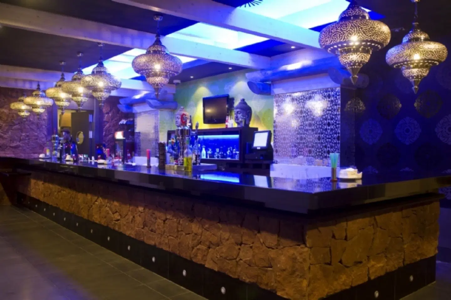 Holiday Polynesia Bar