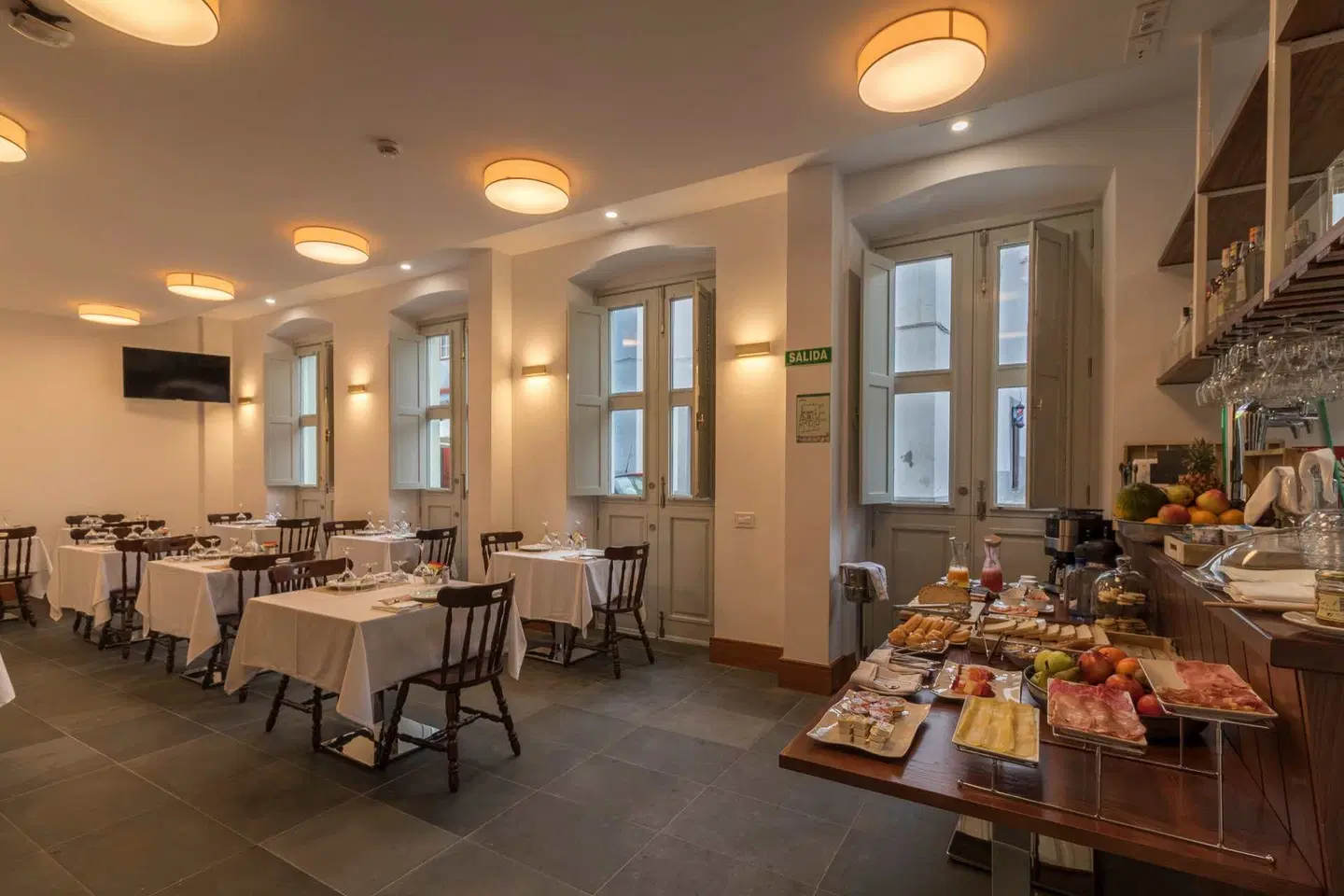 Holiday Time Hotel RESTAURANT