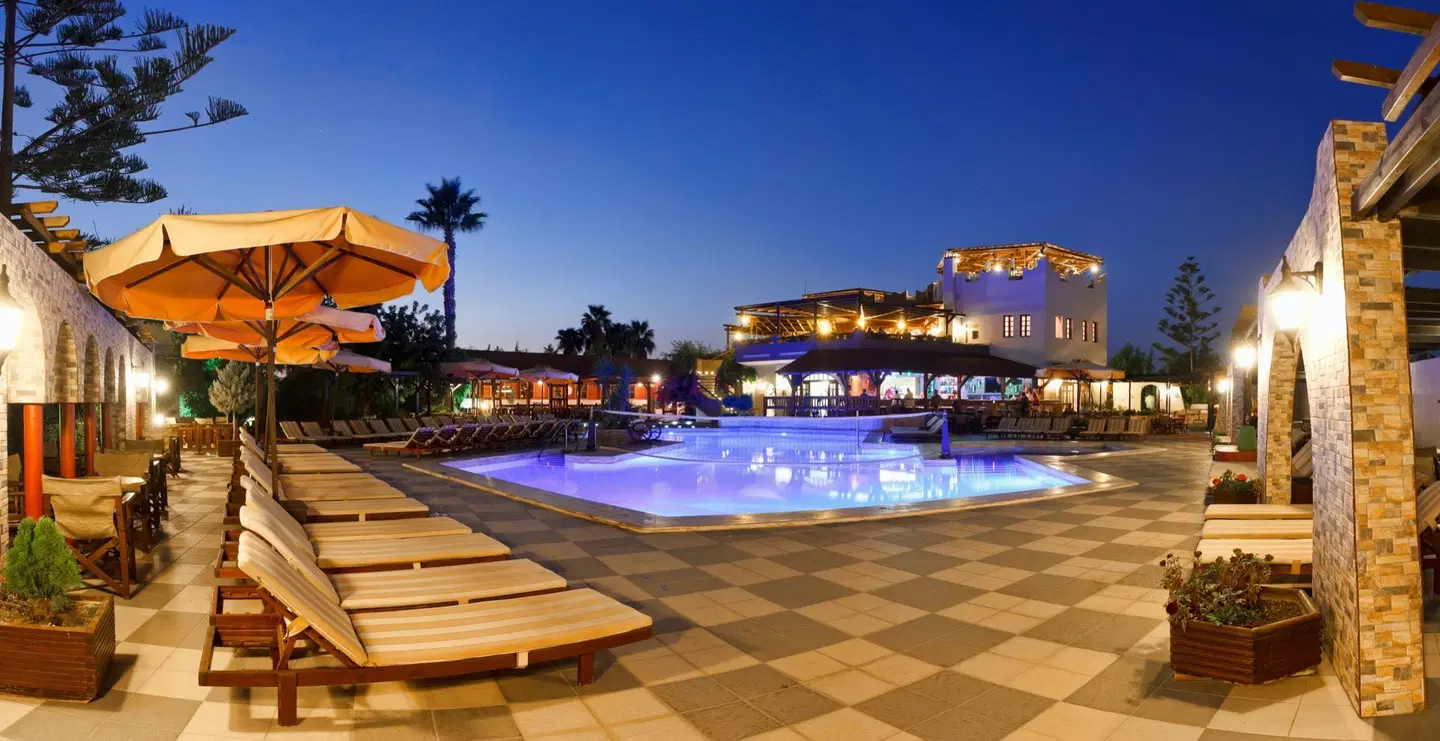 Gaia Garden OUTDOOR_POOL