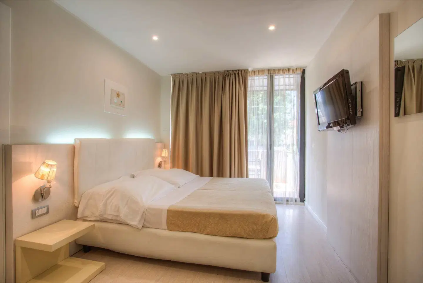 Ferretti Beach Hotel ROOM_EXAMPLE