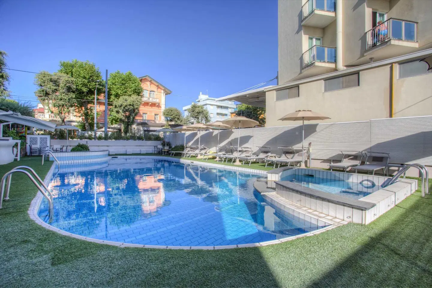 Ferretti Beach Hotel OUTDOOR_POOL