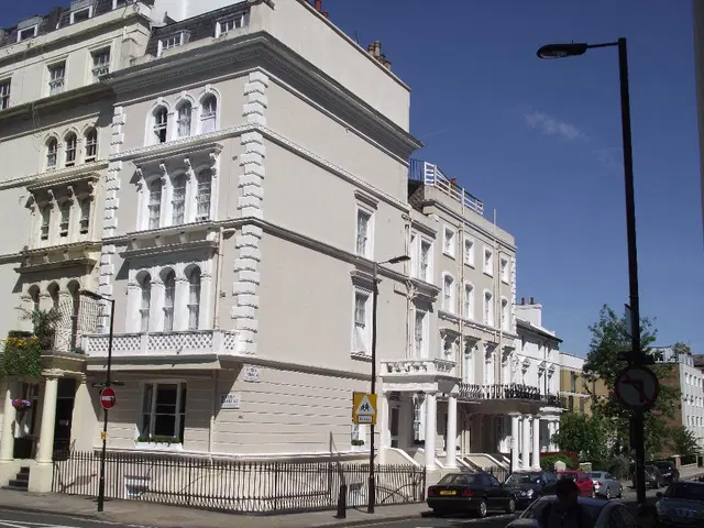 Lords Hotel London EXTERIOR