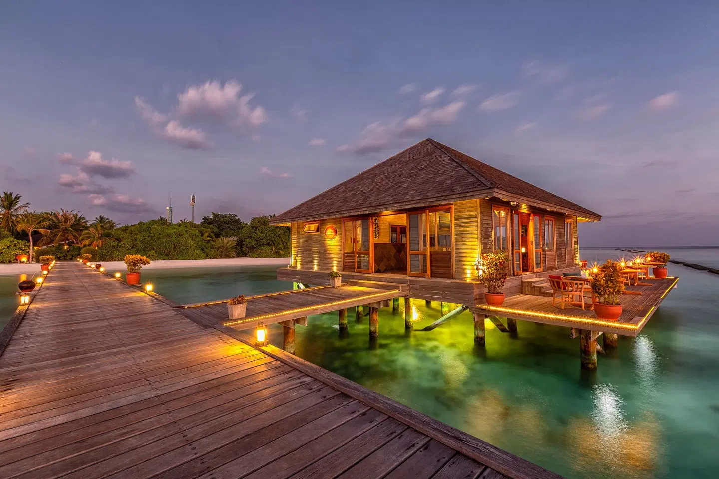Komandoo Island Resort & Spa EXTERIOR