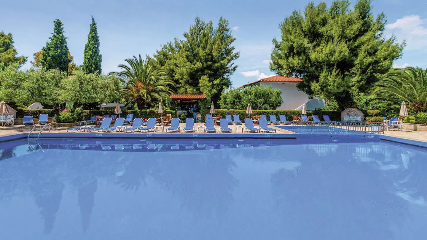 Philoxenia OUTDOOR_POOL